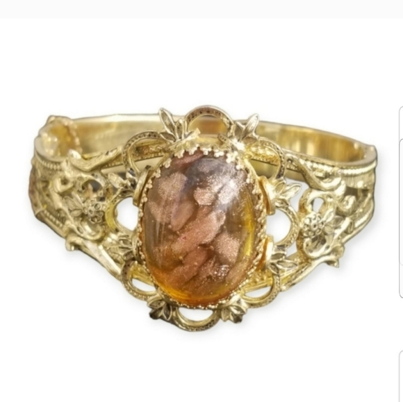 WHITING & DAVIS VINTAGE RARE GOLDTONE & HONEY SHIMMER CABACHON  HINGED BRACELET - Picture 1 of 6